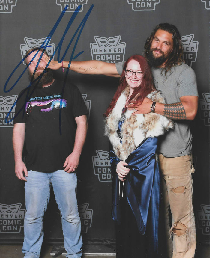 24 foto che dimostrano il lato ironico e dolcissimo di Jason Momoa
