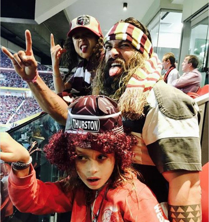24 foto che dimostrano il lato ironico e dolcissimo di Jason Momoa