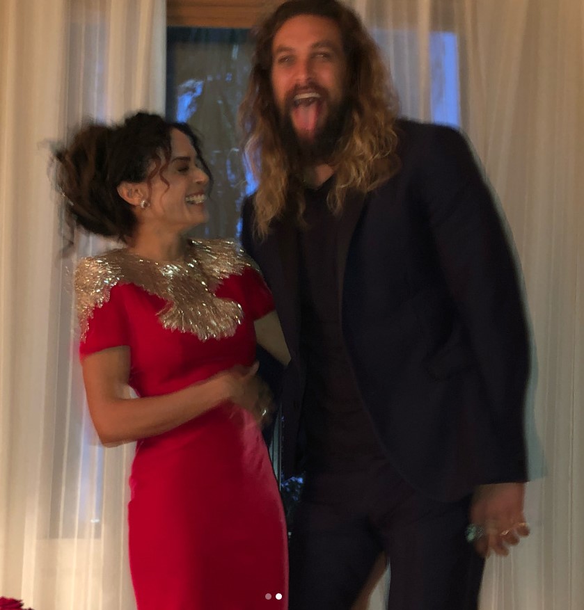 24 foto che dimostrano il lato ironico e dolcissimo di Jason Momoa