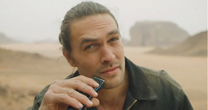 24 foto che dimostrano il lato ironico e dolcissimo di Jason Momoa