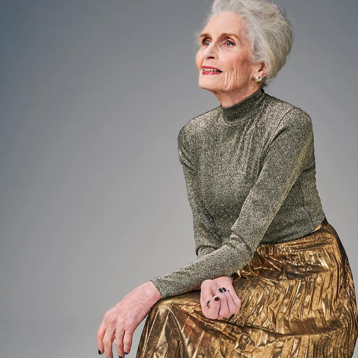 La bellezza vertiginosa di Daphne Selfe, la top model più anziana del mondo