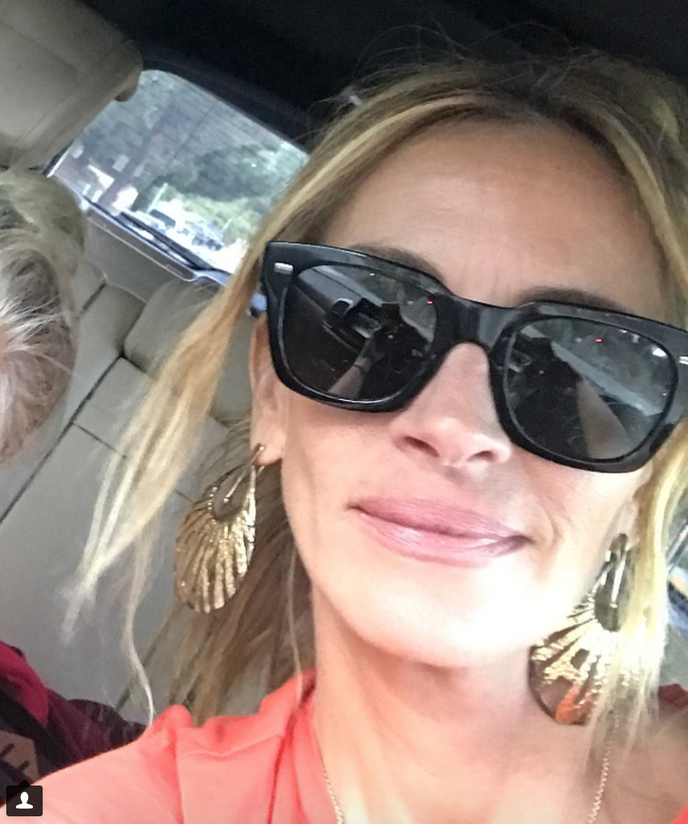 "Mi hanno ferita": Julia Roberts e quei commenti alla sua foto senza trucco