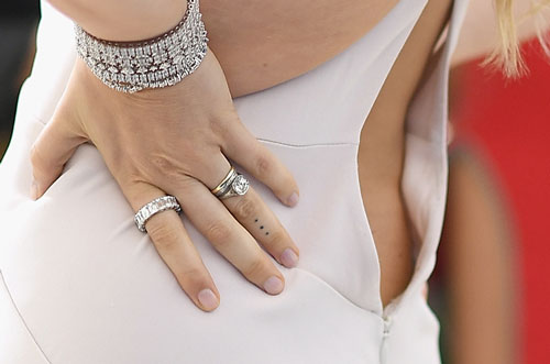 Wedding Tattoo: 18 tatuaggi nuziali con cui le star hanno detto sì