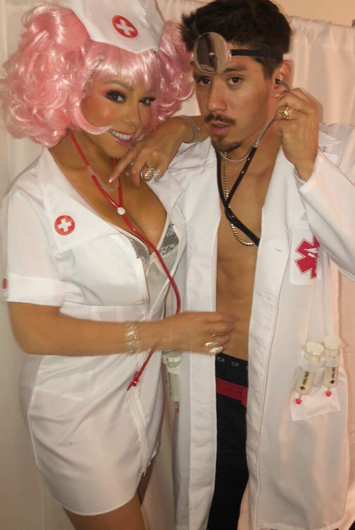 Sai riconoscere la star sotto la foto? I costumi di Halloween dei vip