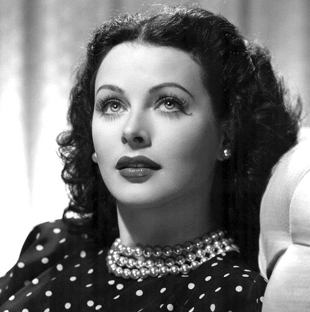 Hedy Lamarr, la “ragazza più bella del mondo” che inventò il wi-fi