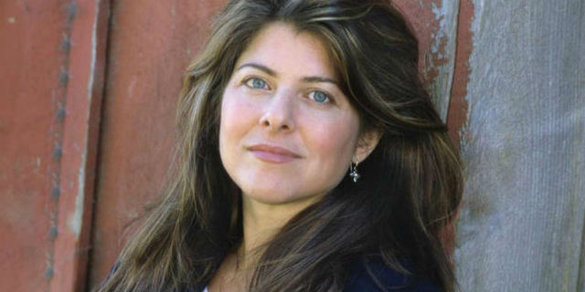 Naomi Wolf, stuprata a 7 anni: "Lo stupro non è solo un pene che penetra in vagina" Naomi Wolf, stuprata a 7 anni: "Lo stupro non è solo un pene che penetra in vagina"