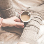 5 cose che se sei single devi sapere sulla cuffing season (a partire da cos’è)