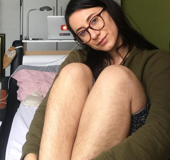È arrivato Januhairy: perché anche le donne che si depilano smettono di farlo