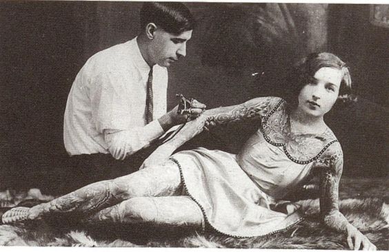 Maud Wagner e altre 4 donne dell'Ottocento e inizio Novecento più tatuate di Fedez