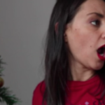 Donne e alberi di natale