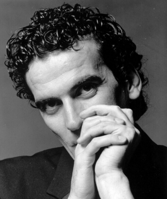 Massimo Troisi, che sapeva di dover morire e scelse di farlo vivendo