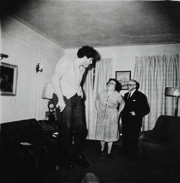 La vera storia delle gemelline di Shining e i freak di Diane Arbus