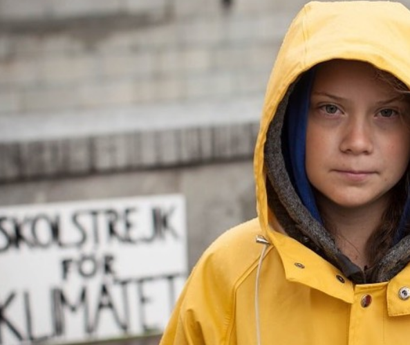 La bassezza di chi pensa di sminuire Greta Thunberg usando sua madre Malena Ernman