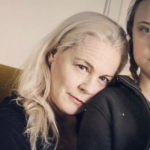 La bassezza di chi pensa di sminuire Greta Thunberg usando sua madre Malena Ernman
