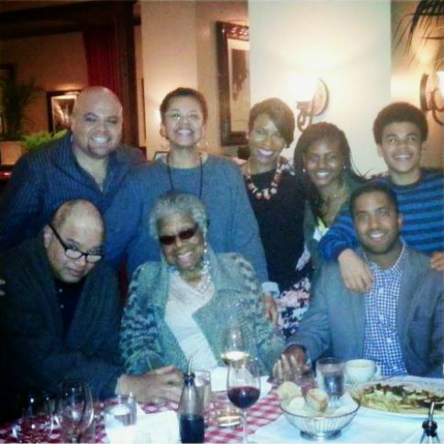 Maya Angelou che diventò muta perché la sua voce aveva "ucciso" il suo stupratore