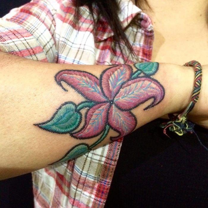27 tatuaggi "ricamati" che sembrano veri