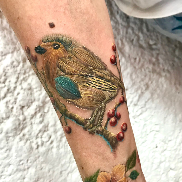 27 tatuaggi "ricamati" che sembrano veri