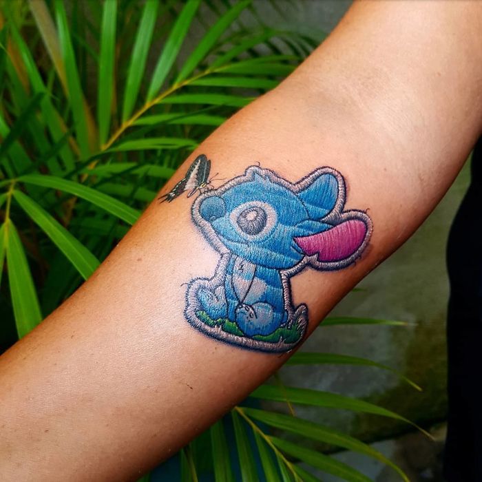 27 tatuaggi "ricamati" che sembrano veri