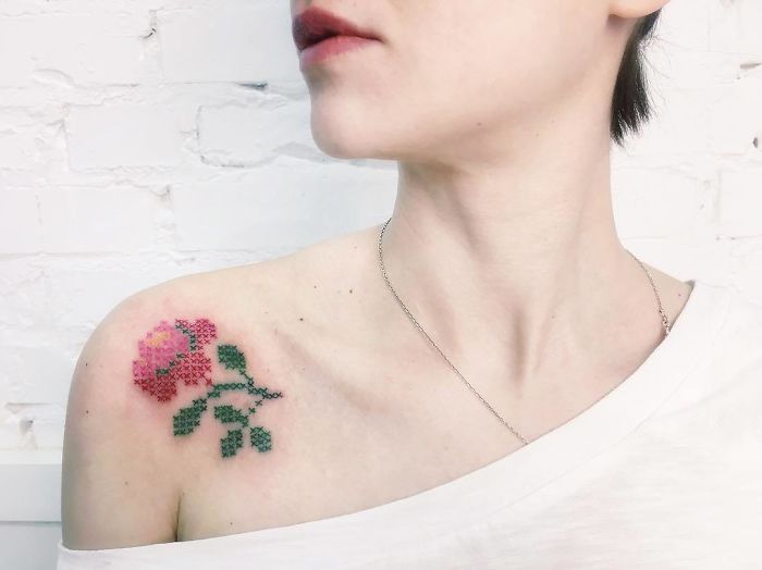 27 tatuaggi "ricamati" che sembrano veri