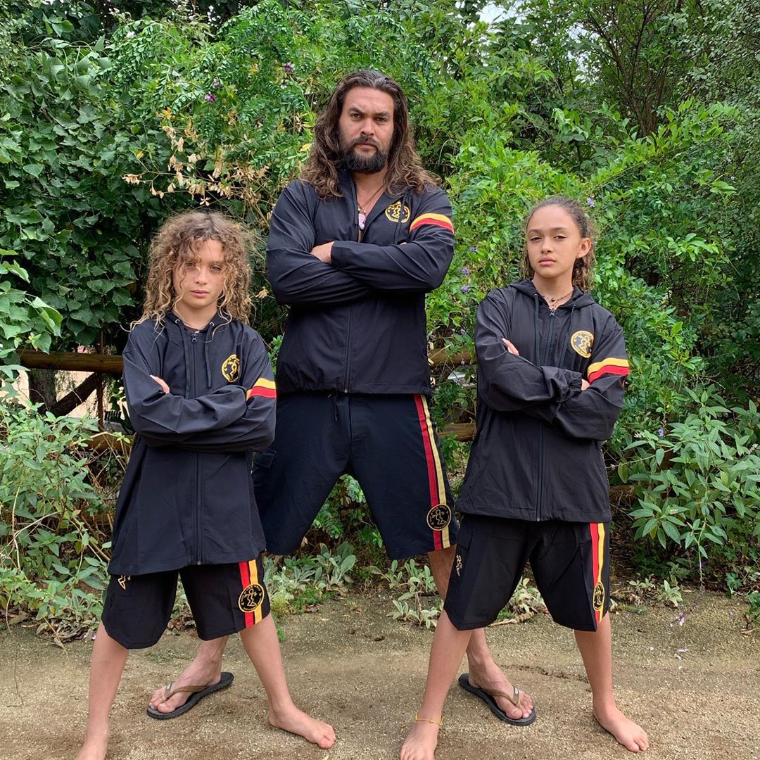 24 foto che dimostrano il lato ironico e dolcissimo di Jason Momoa