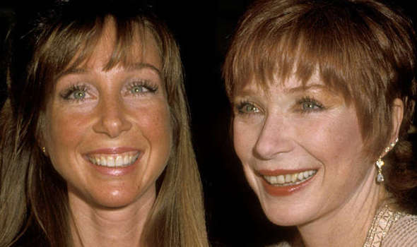 Shirley MacLane, la signora con gli occhi da ragazzina che crede in un'altra vita