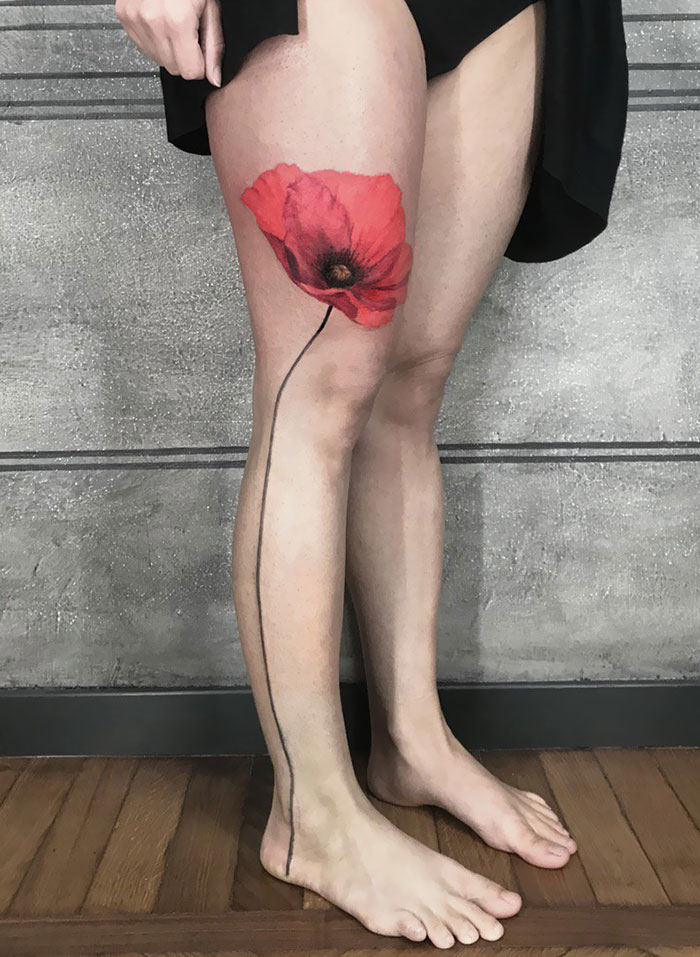 Tattoo Legs: 30 ipnotici tatuaggi per gambe colorate (o in bianco e nero)