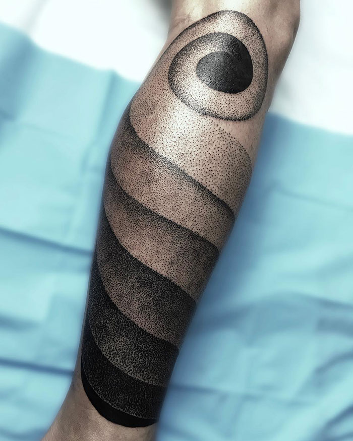 Tattoo Legs: 30 ipnotici tatuaggi per gambe colorate (o in bianco e nero)