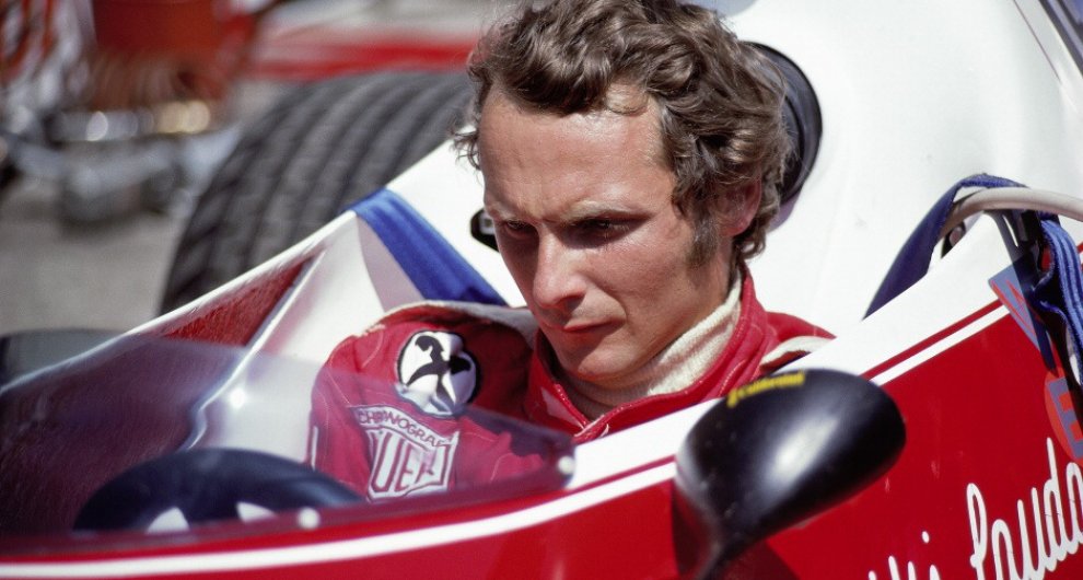 Le donne al fianco di Niki Lauda, l’uomo con la storia scritta sul viso dalle fiamme