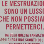 Le farmacie che scontano gli assorbenti perché "Le mestruazioni non sono un lusso"