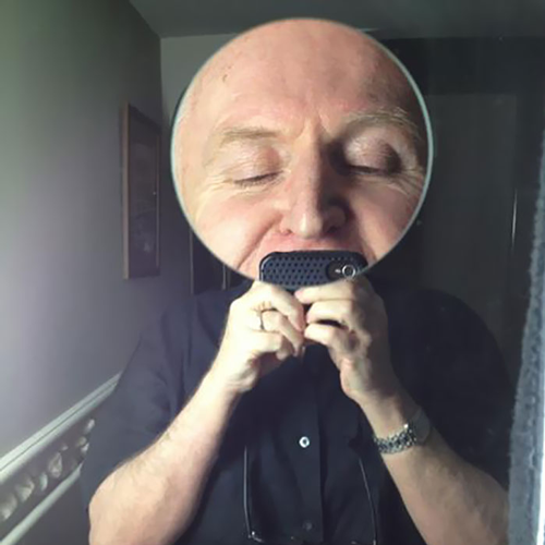 30 specchi che rendono impossibile qualsiasi selfie normale in bagno