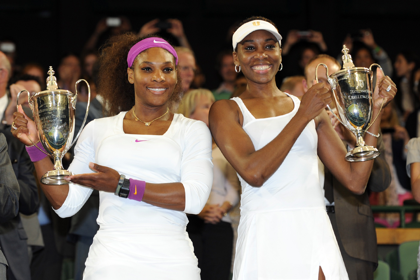 Il significato del nuovo look di Serena Williams e quelle parole incise sopra