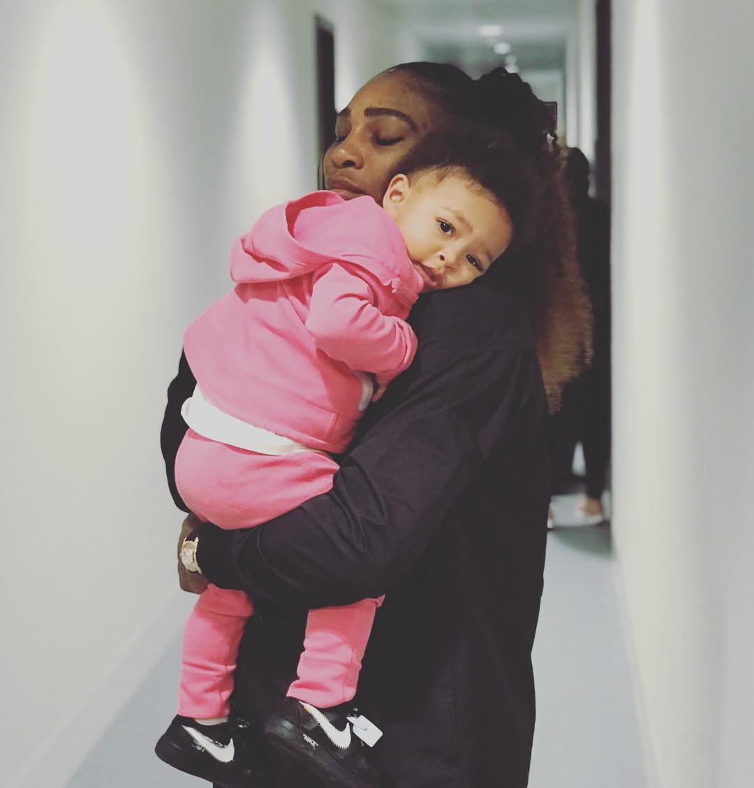 Il significato del nuovo look di Serena Williams e quelle parole incise sopra