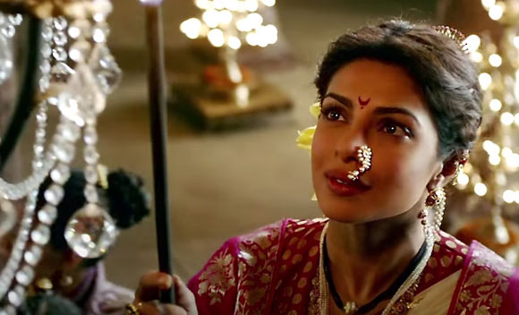 Priyanka Chopra: "Mi buttano m***a addosso per la differenza d'età con mio marito"