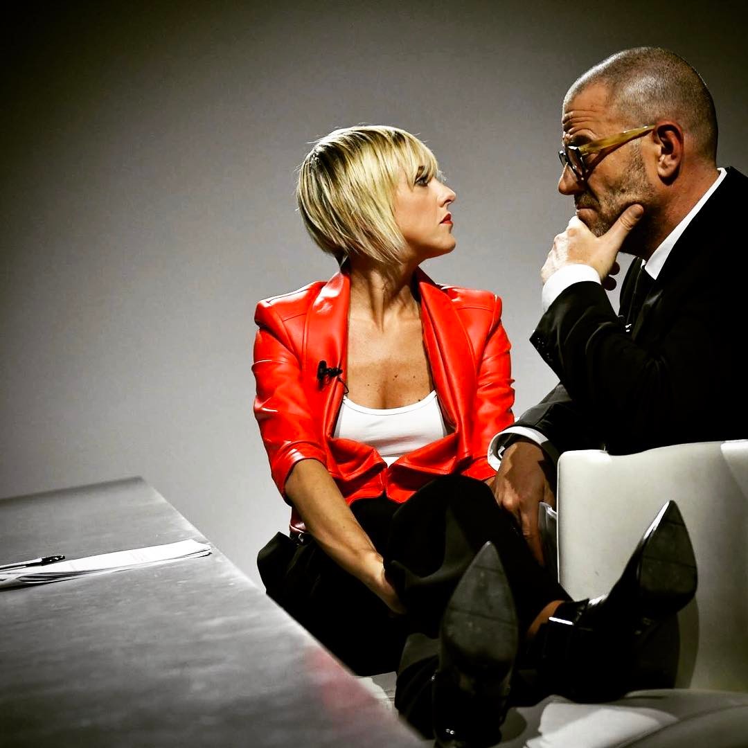 Quegli insulti assurdi a Ilary Blasi e ai vip per il funerale di Nadia Toffa