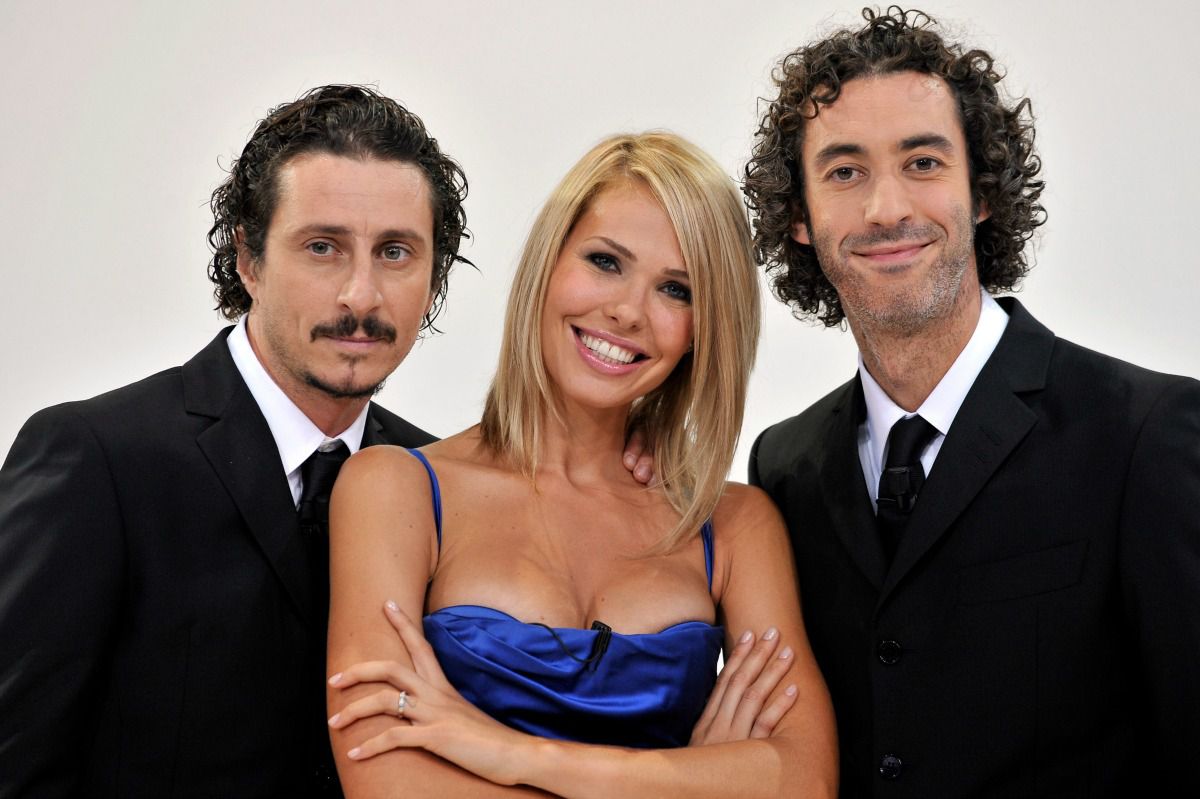 Quegli insulti assurdi a Ilary Blasi e ai vip per il funerale di Nadia Toffa