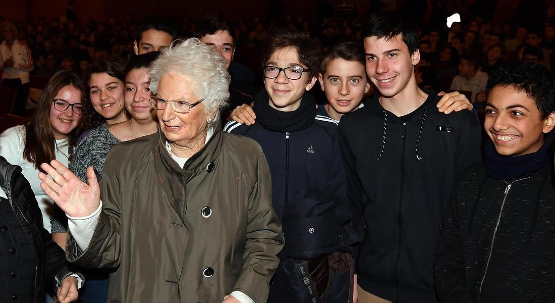 La cosa infame che abbiamo fatto a Liliana Segre