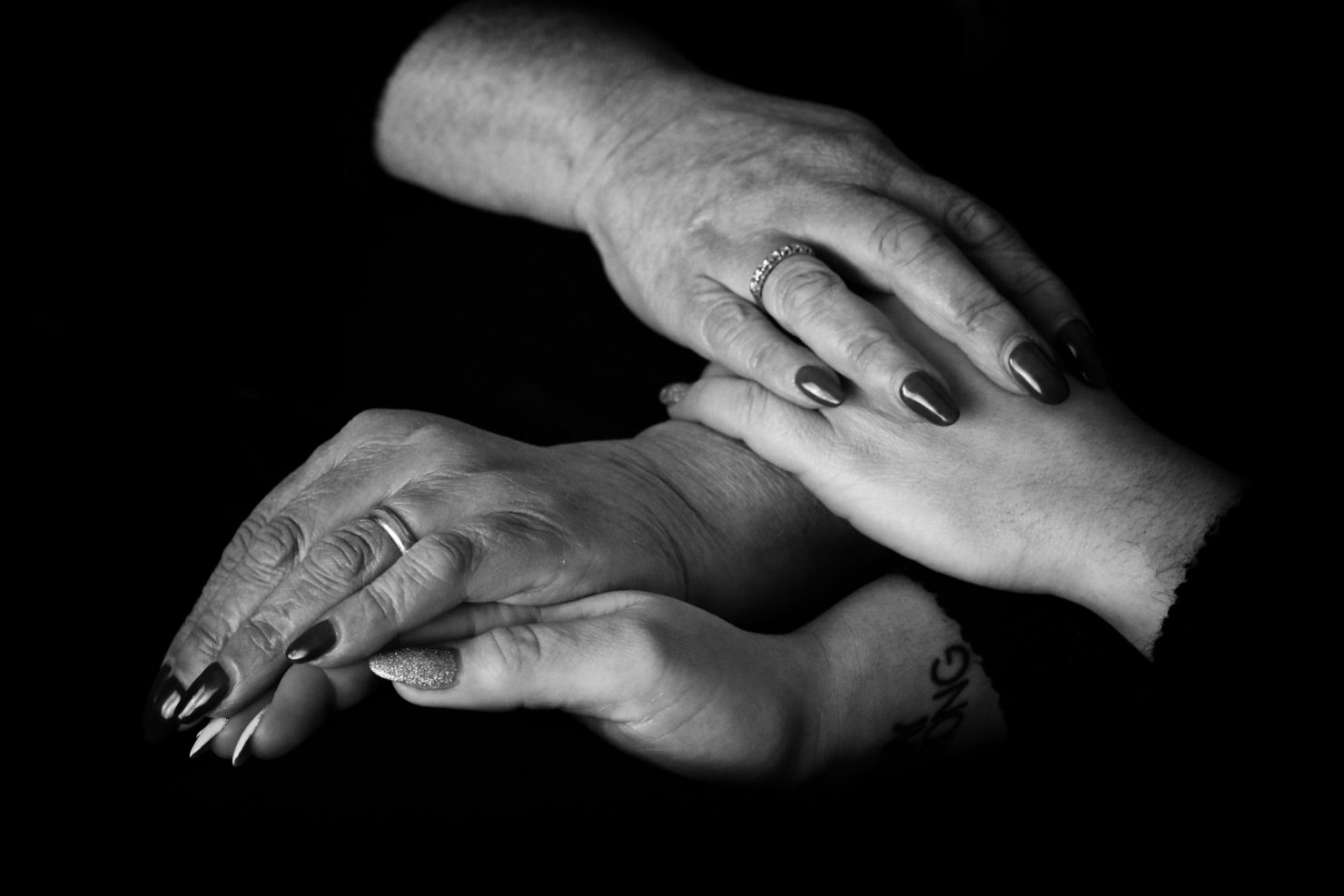Le foto delle donne che sanno cos'è il dolore
