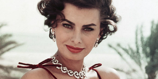 Sophia Loren, i tre grandi amori della vita di una donna "tanta" Sophia Loren, i tre grandi amori della vita di una donna "tanta"