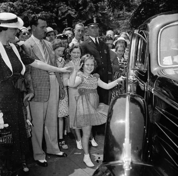 Shirley Temple, la bimba dai riccioli d’oro che eccitava gli spettatori