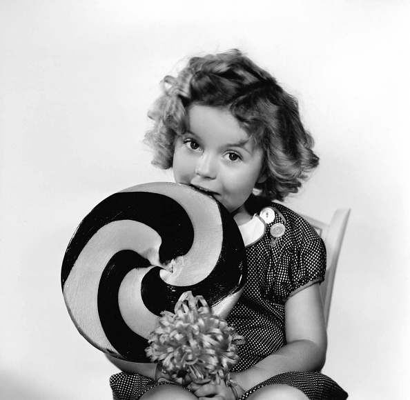 Shirley Temple, la bimba dai riccioli d’oro che eccitava gli spettatori