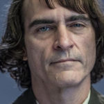 Quel dolore immenso di Joaquin Phoenix per il fratello River, morto tra le sue braccia