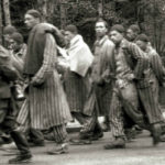 I racconti dalla Marcia della Morte che ne uccise 15.000 e non nascose nulla