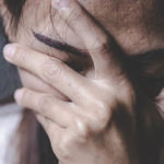 "Quell'ex violento che mi diede della poco di buono e mi strinse fino a farmi male"