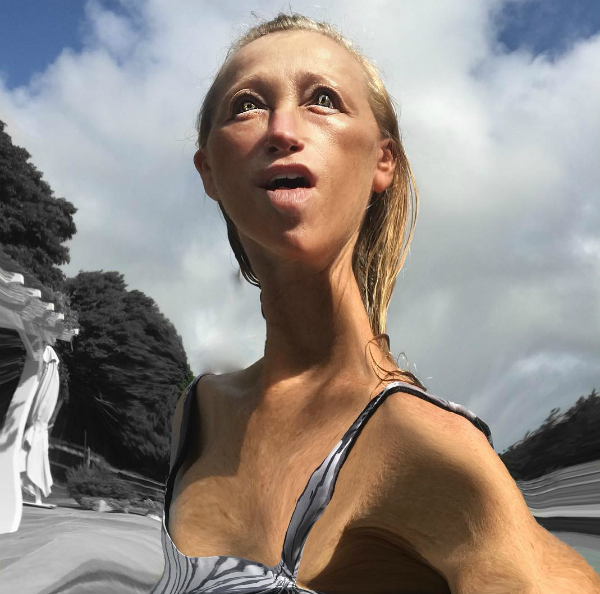 Cindy Sherman, la donna che aveva inventato selfie e filtri prima di tutti