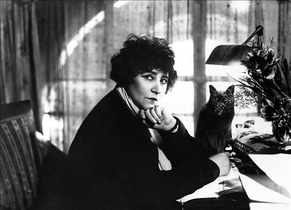 L'incredibile vita di Colette, morta a 81 anni senza mai essere vecchia