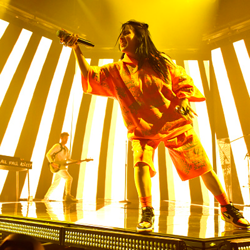 Billie Eilish, il talento incredibile di una ragazza viva "solo grazie al fratello"