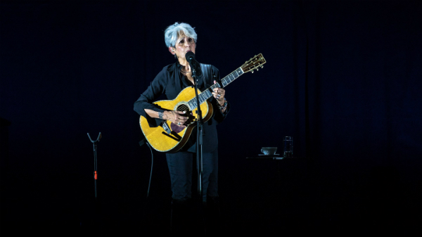 Perché chi non conosce Joan Baez dovrebbe ascoltarla subito