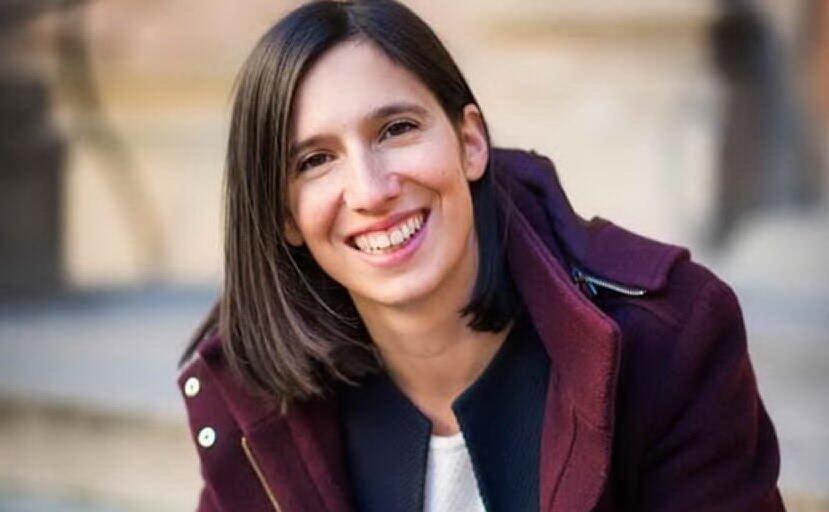 Elly Schlein: "Ho amato uomini e donne, ora sto con una ragazza e sono felice"