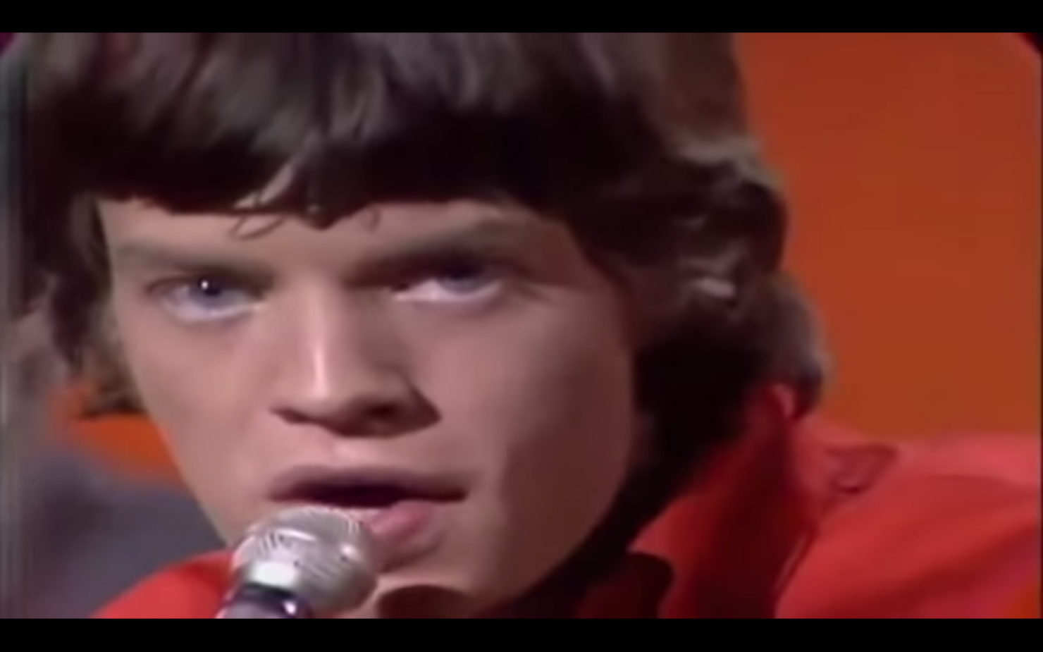 Perché oggi le canzoni pop sono più tristi di una volta: la risposta della scienza