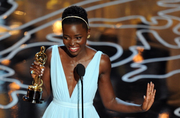 Lupita Nyong'o, storia di una bambina che voleva la pelle chiara